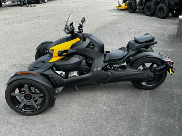 Can-Am: Ryker 900 Sport