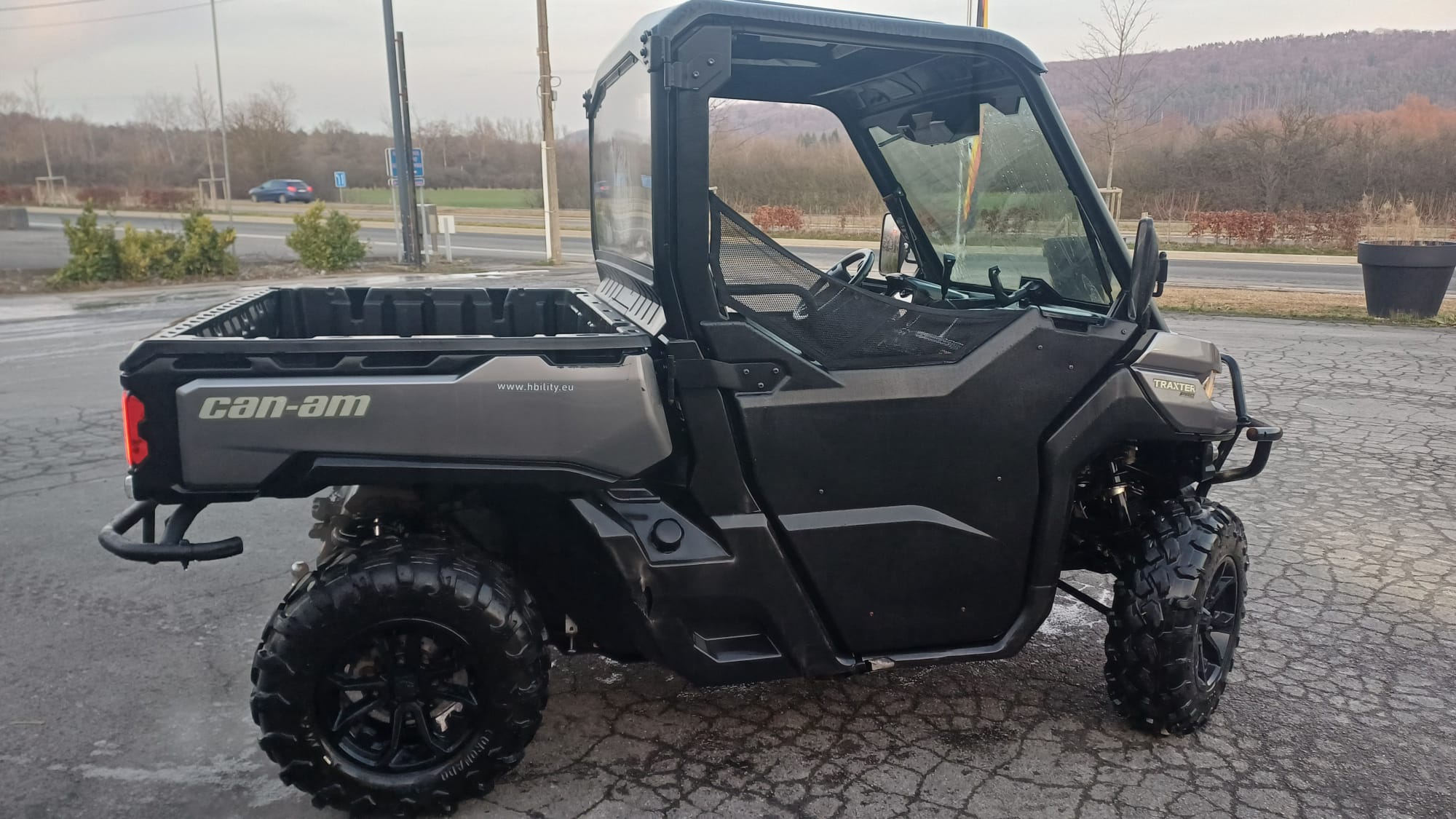 Can-Am: Traxter HD8 PRO